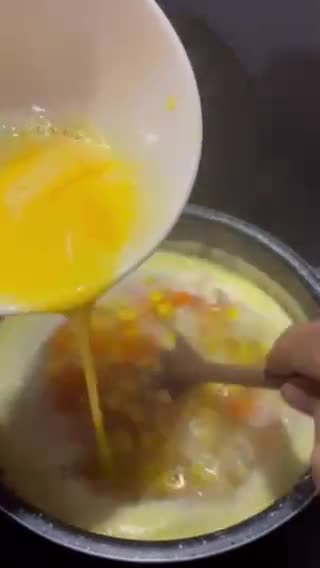Foto langkah ke 5 dari resep Sup jagung wortel telur kental ala chinese.