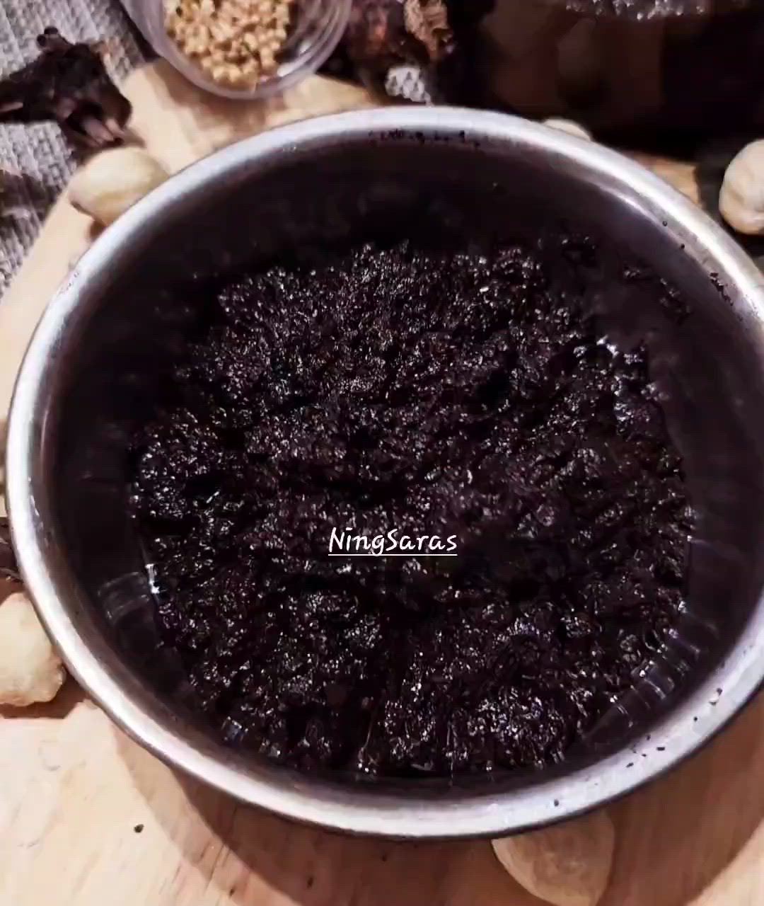 Foto langkah ke 4 dari resep Bumbu Dasar Hitam (Bumbu Kluweg / Pocung) _ untuk Aneka Masakan🍲🍗🥩🍖🍲🥘🫕.
