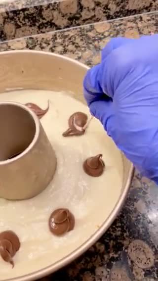Foto del paso 9 de la receta: Pastel de yogur relleno con Nutella “sin huevos”