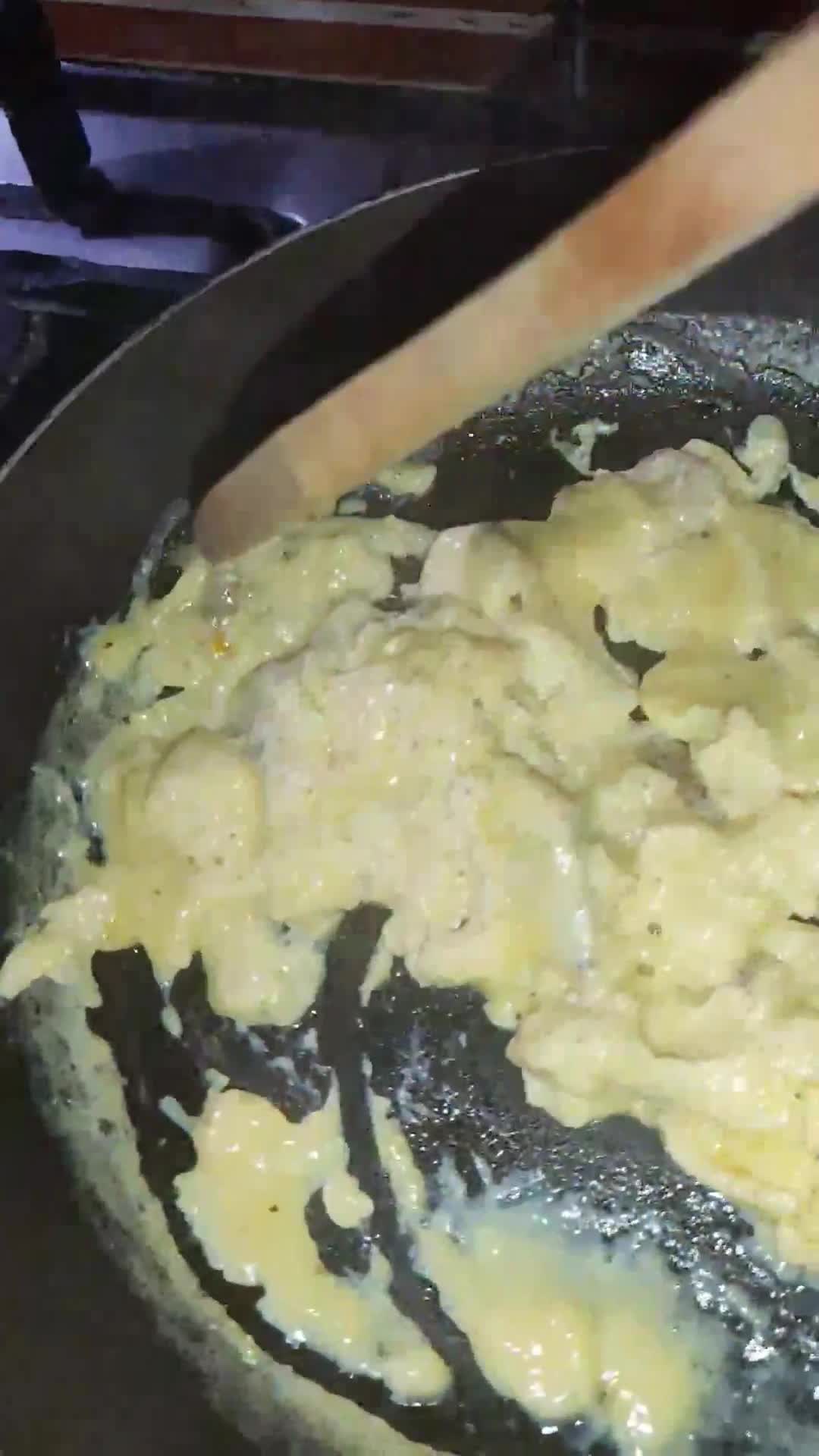 A picture of step 7 of Scrambled Egg.