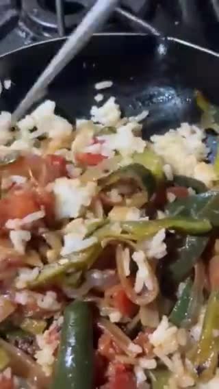 Foto del paso 3 de la receta: Arroz con vegetales a la Mexicana