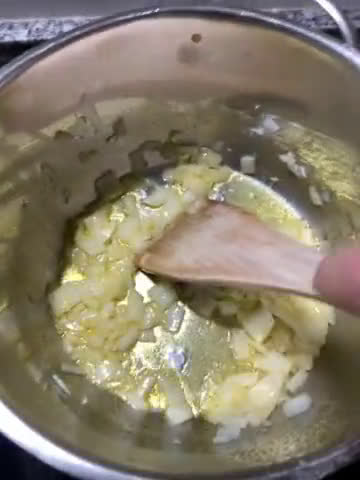 Foto del paso 4 de la receta: Risotto de setas shiitake con parmesano muy fácil