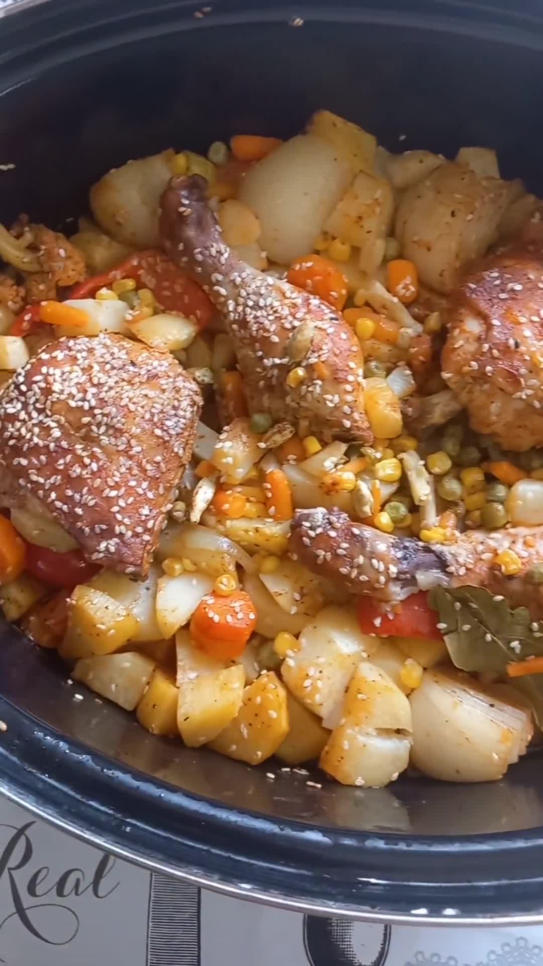 صورة لخطوة 2 من وصفة دجاج وخضار بالفرن😋💞