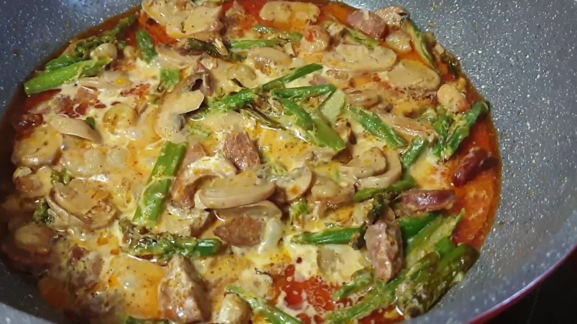 Foto del paso 2 de la receta: Pasta cremosa con espárragos