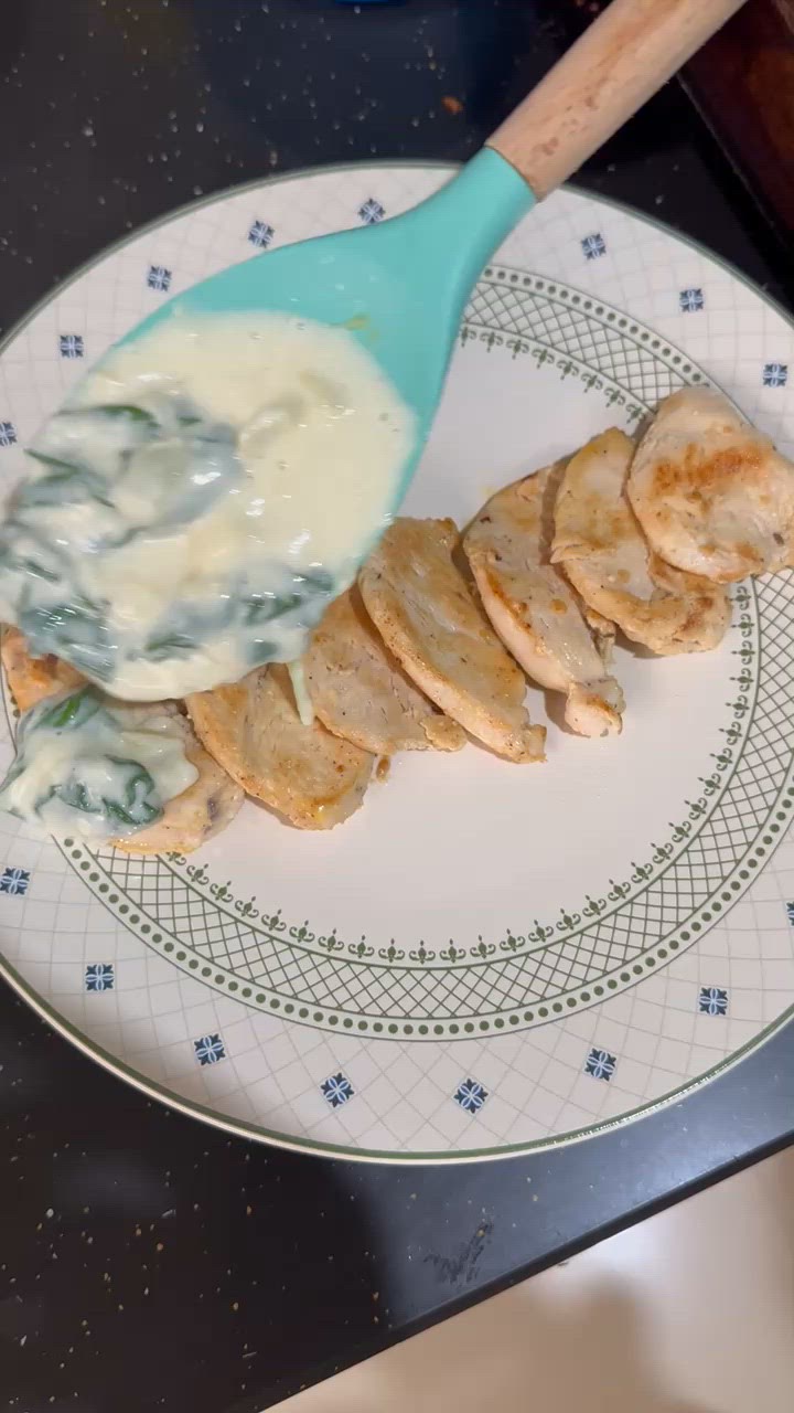 Foto langkah ke 6 dari resep Creamy Spinach Chicken.