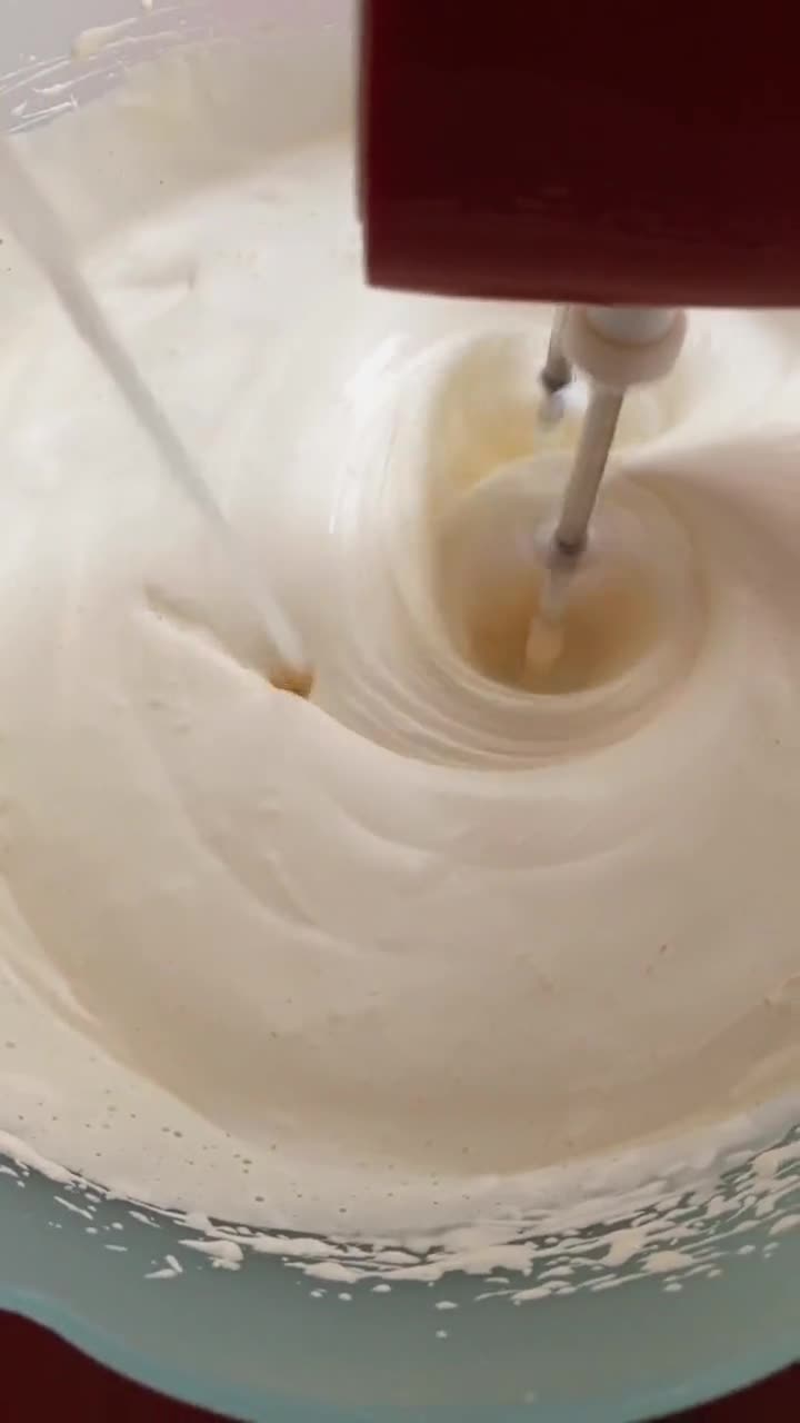 Foto langkah ke 3 dari resep Bolu Kukus Bakerpad.