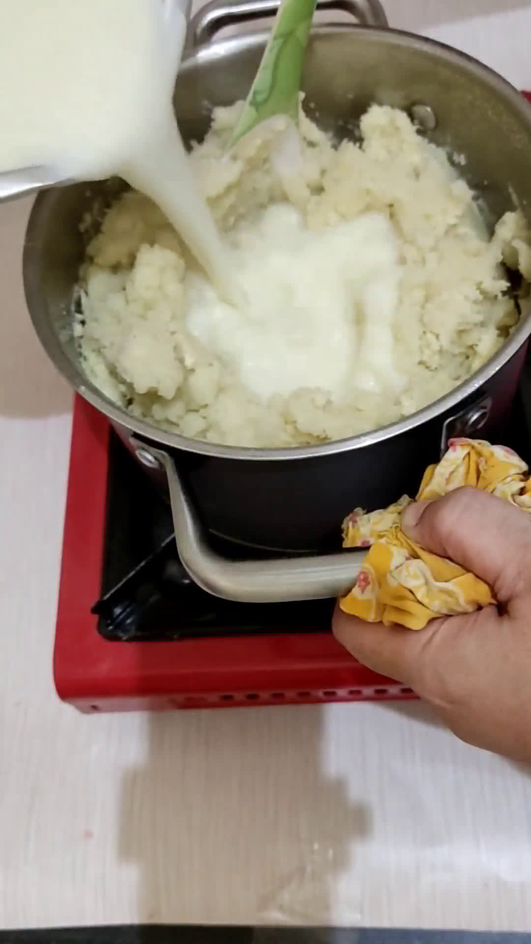 Foto langkah ke 8 dari resep Tart Nasi Kuning.