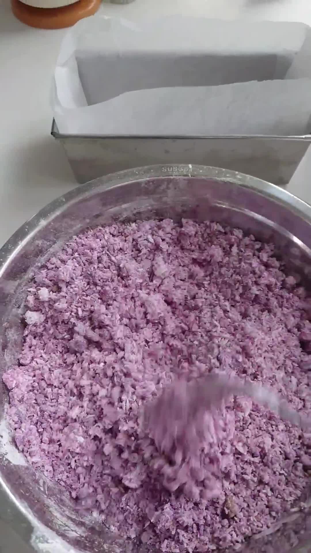Foto langkah ke 3 dari resep Putu Ayu Ubi Ungu #68.