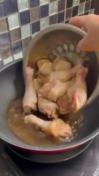 Foto langkah ke 4 dari resep 139. Ayam Kecap Hongkong.