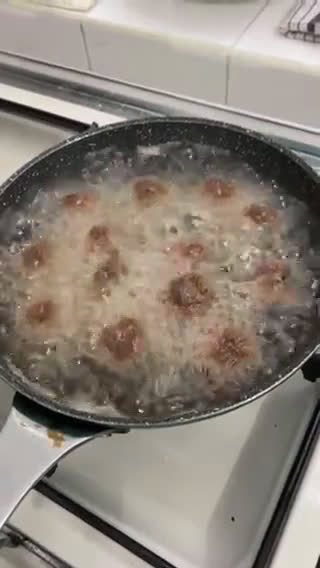 Foto langkah ke 6 dari resep Sweedish Meatballs made with Banana Peels - Swedish Meatball kulit pisang.