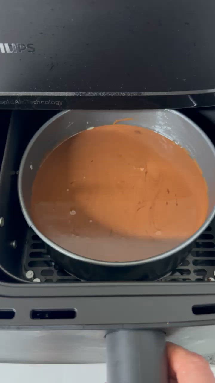 Foto del passaggio 4 della ricetta Cheesecake Yogurt e Cioccolato