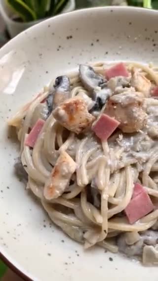 Foto langkah ke 6 dari resep Creamy chicken & mushroom pasta.