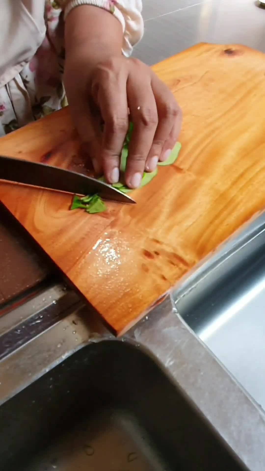 Foto langkah ke 1 dari resep Sambai Kareng Khas Aceh (Sambal Teri).