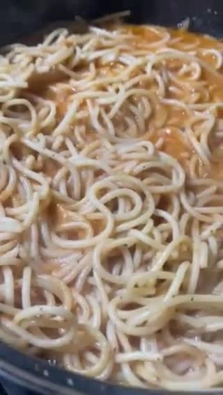 Foto del paso 3 de la receta: Spaghetti con salsa de jitomate y pechugas de pollo a la @jauregrill