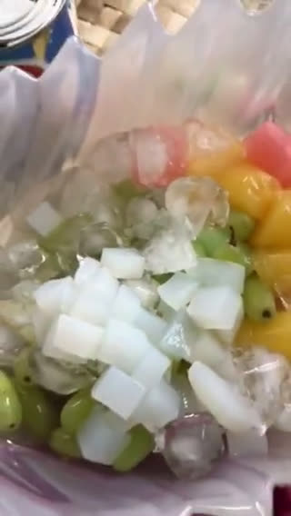 Gambar langkah 3 resipi Mixed Fruit Cocktails.