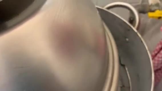 Foto del passaggio 5 della ricetta Ciambella di sfoglia sfiziosa farcita con tonno patate e cavolfiore