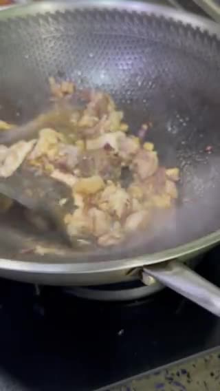 Gambar langkah 1 resipi Mi Goreng Kicap Tak Pedas (Tanpa Cili).