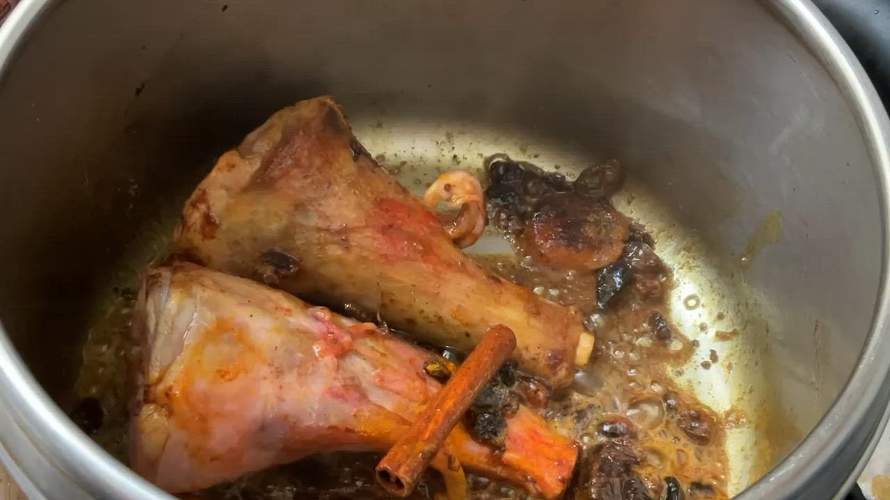 Une image de l'étape 3 de 🐝Pruneaux 🍗souris d’agneau confites🇩🇿.