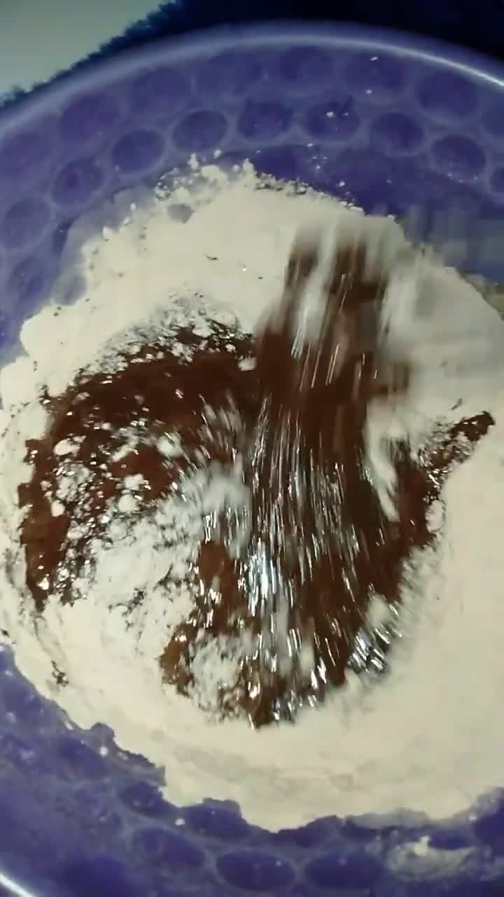 Foto langkah ke 3 dari resep Brownies pondan (kukus).