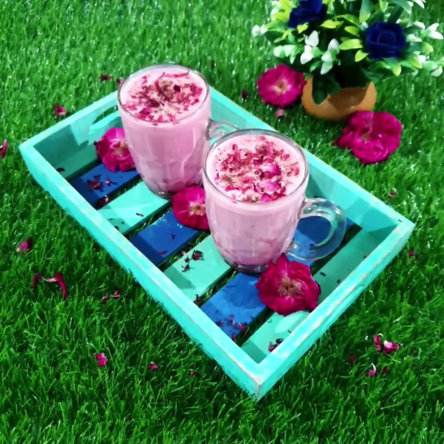 રોઝ ગુલકંદ શાહી લસ્સી (Rose gulkand sahi lassi recipe in Guj.) રેસીપી સ્ટેપ11ફોટો