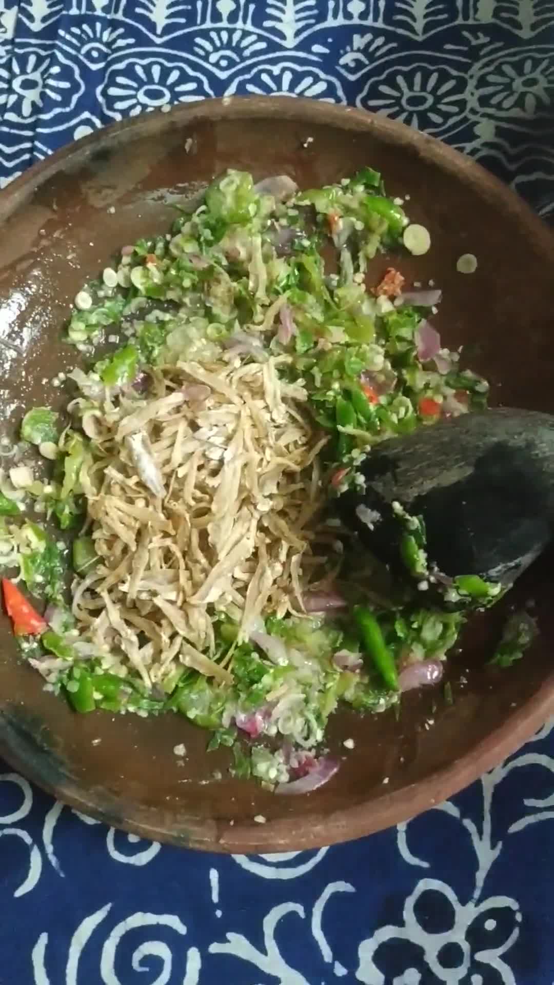 Foto langkah ke 4 dari resep Sambal Teri(Kareng) Khas Aceh.