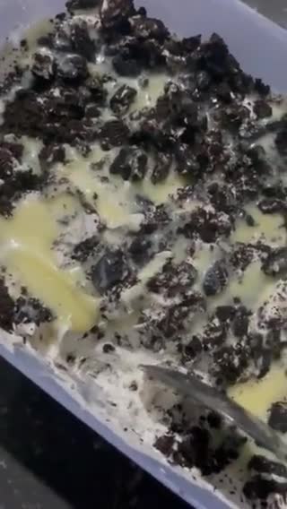 Foto del paso 5 de la receta: Helado Cremoso de Oreo 🍦