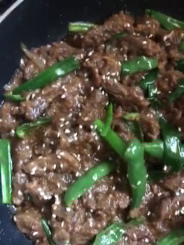 A picture of step 10 of Beef Chilli.