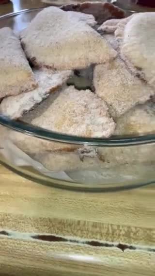 A picture of step 7 of Empanadas with Cola.