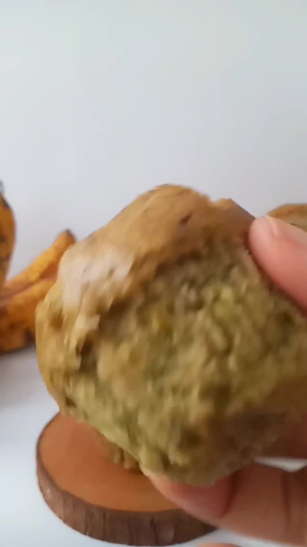 Foto langkah ke 6 dari resep Bolu Kukus Pisang Pandan 1 Telur.