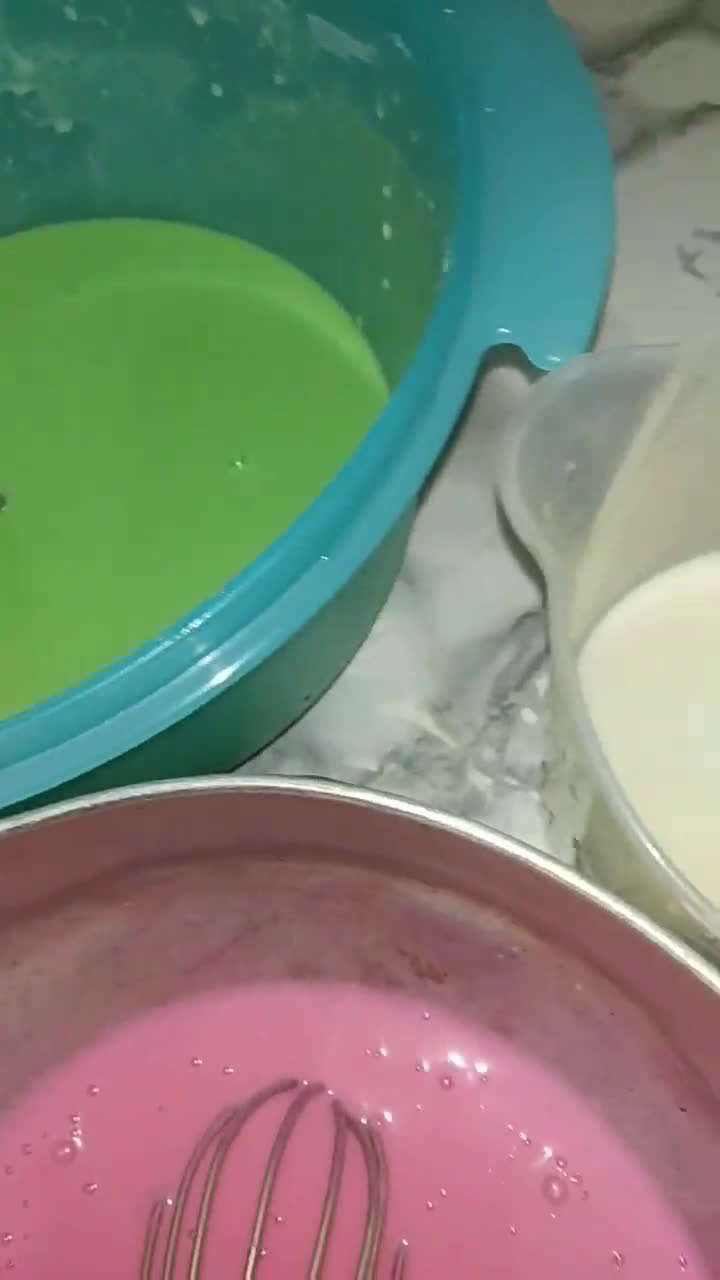 Foto langkah ke 6 dari resep Kue lapis tepung terigu.