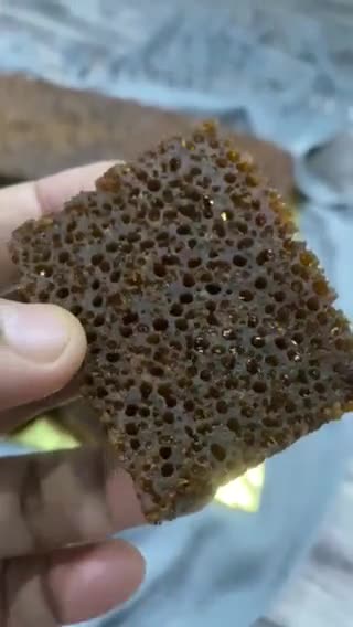 Gambar langkah 10 resipi Kek Gula Hangus / Sarang Semut.