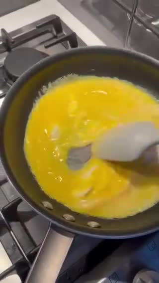 A picture of step 2 of Ricotta Egg Scramble.