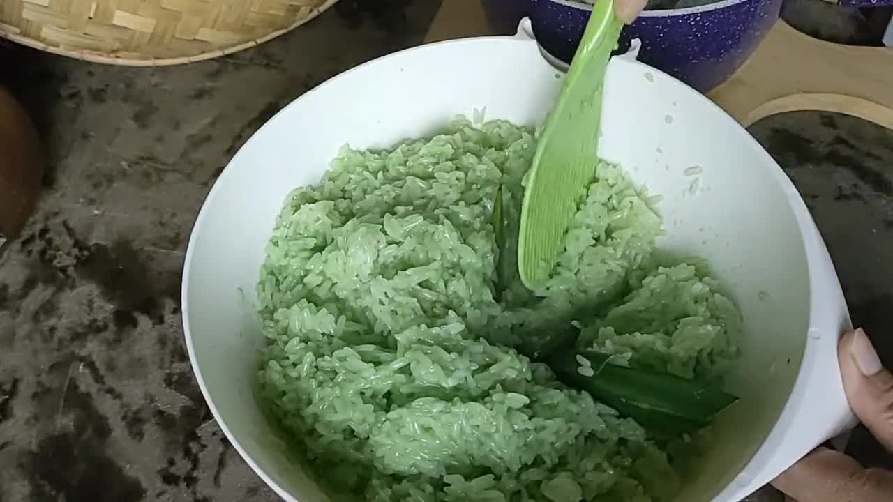 Foto langkah ke 4 dari resep Ketan Pandan Susu Keju (562).