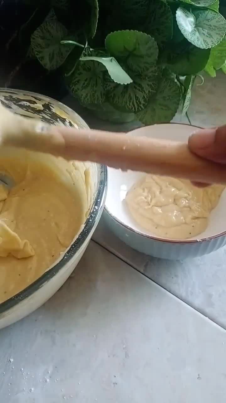 Gambar langkah 4 resipi Kek Pisang Coklat.