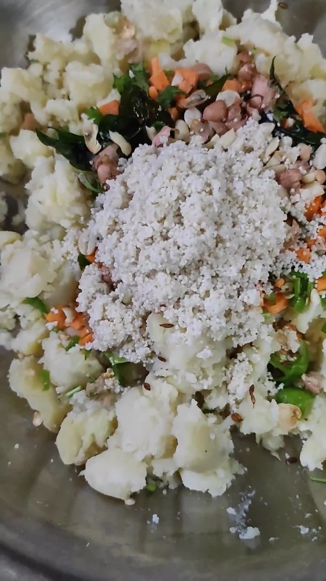 फलाहारी अप्पे (Falahari Appe recipe in hindi) रेसिपी चरण 2 फोटो