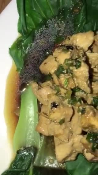 Foto langkah ke 4 dari resep Tumis Pakcoy Ayam teriyaki.