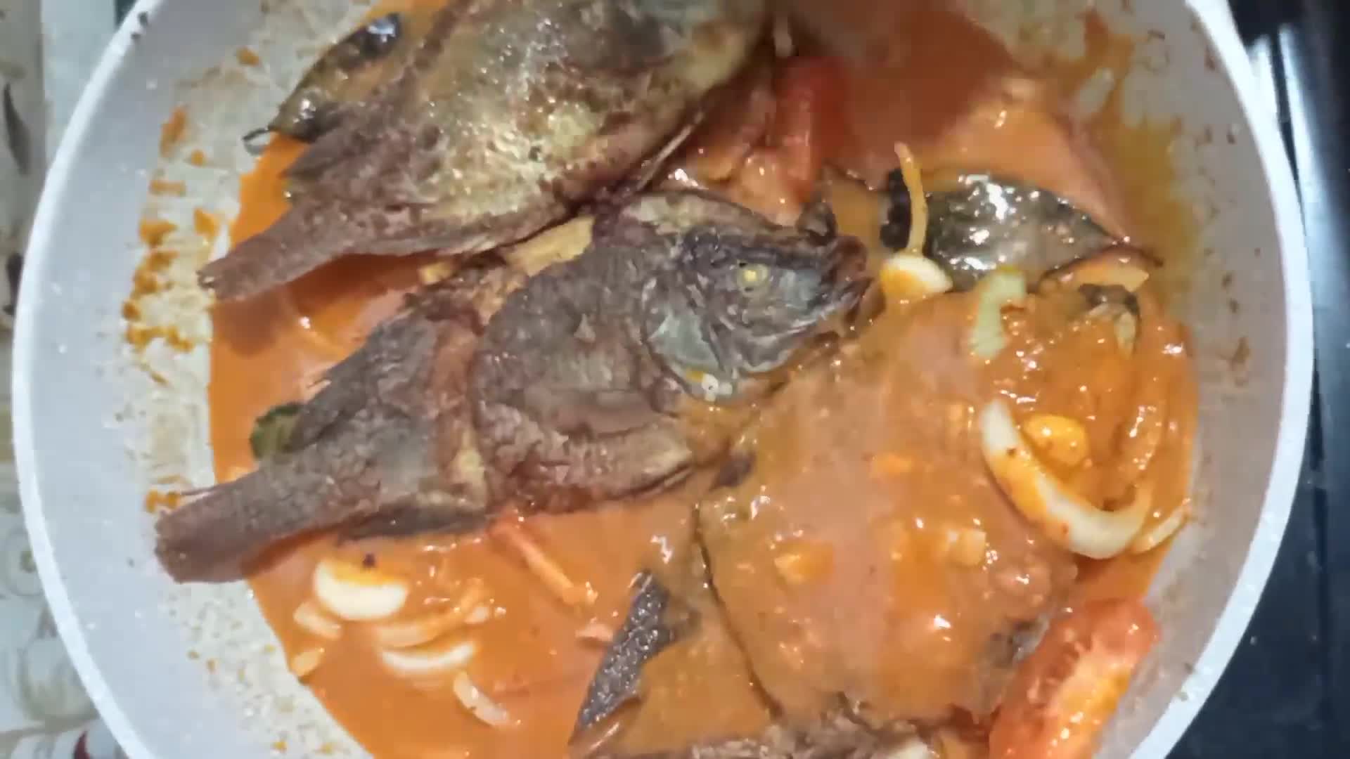 Foto langkah ke 8 dari resep Ikan Mujair Saos Padang.