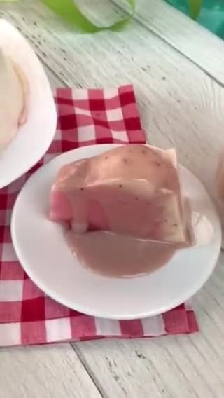 Foto langkah ke 8 dari resep Puding Lapis Strawberry.