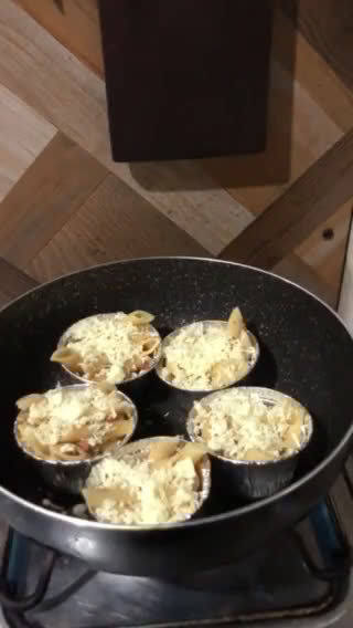 Foto langkah ke 5 dari resep 408. Macaroni Shcotel Minimalis, Panggang Teflon #SerbaTeflon.