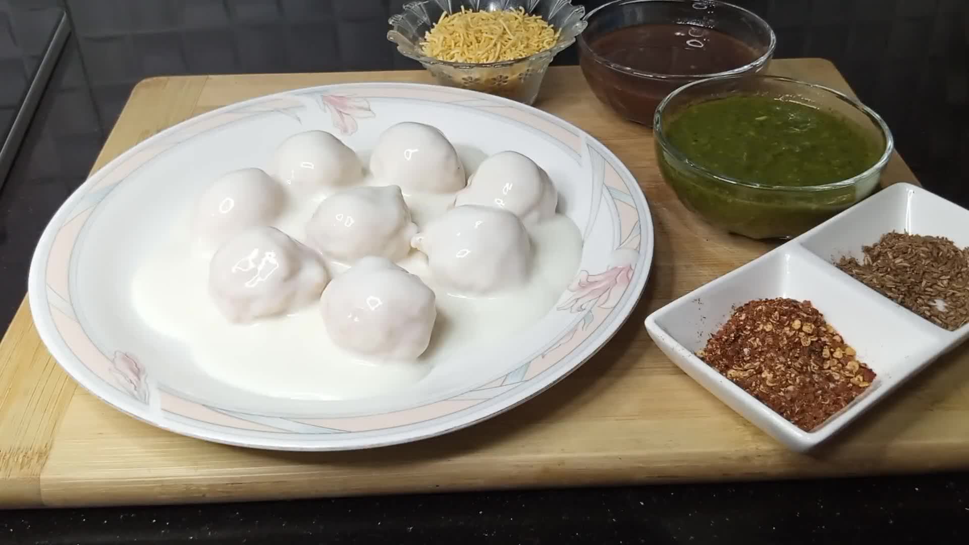 A picture of step 11 of Super soft dahi bhalla (iftar special).