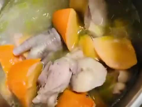 新鮮柿子雞湯的食譜步驟2照片