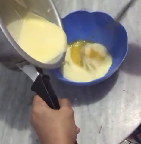 Foto langkah ke 3 dari resep Cheddar Cheese Cake.