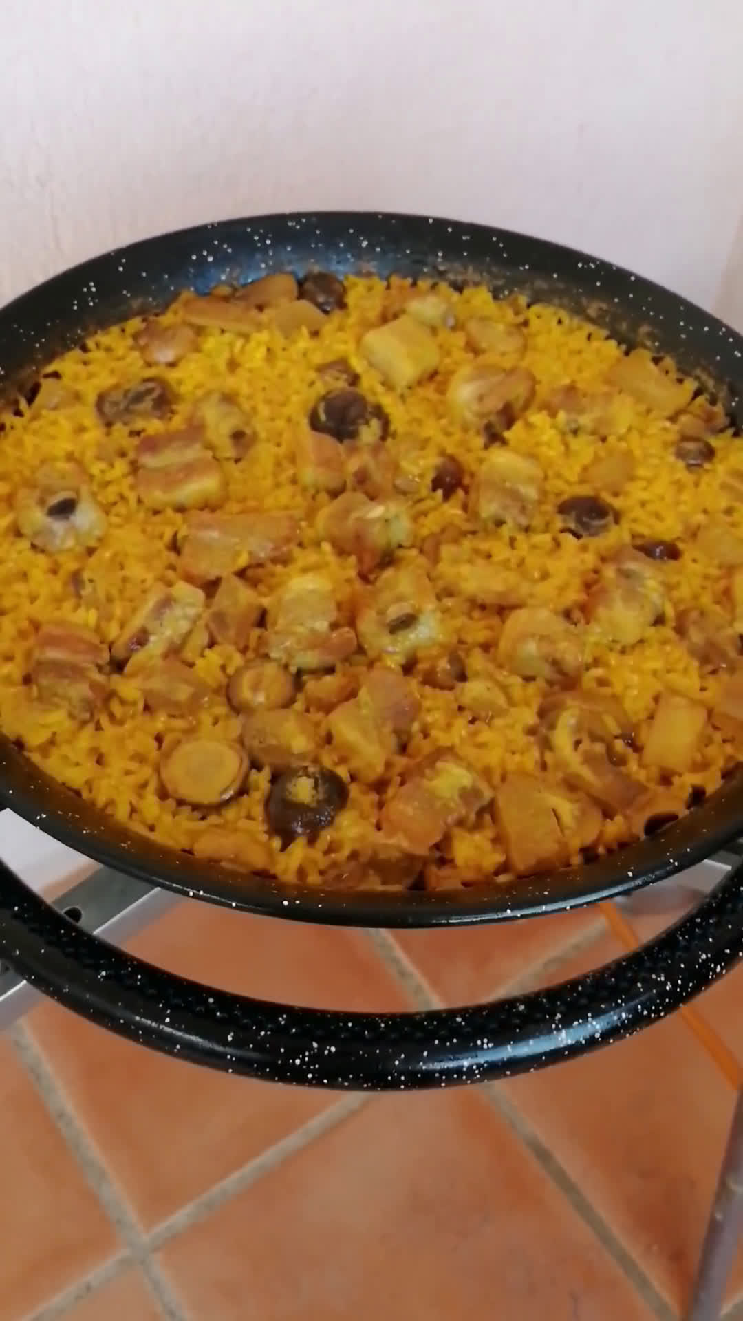 Foto del paso 8 de la receta: Arroz con costillas y setas