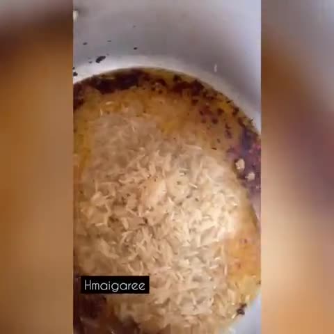 A picture of step 1 of Arabian (beetroot & carrot) rice.