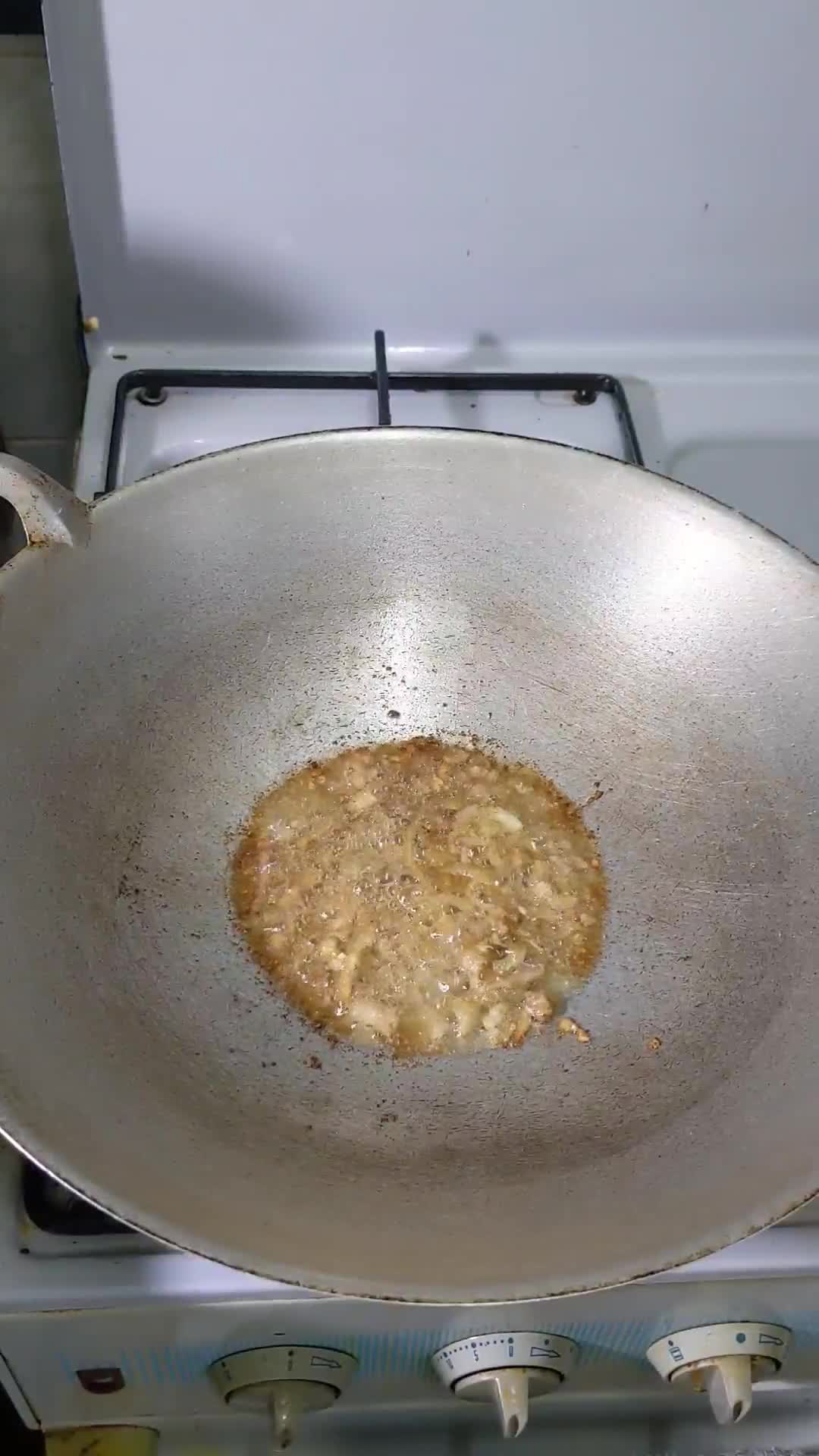 Gambar langkah 1 resipi Sambal Bilis Petai.