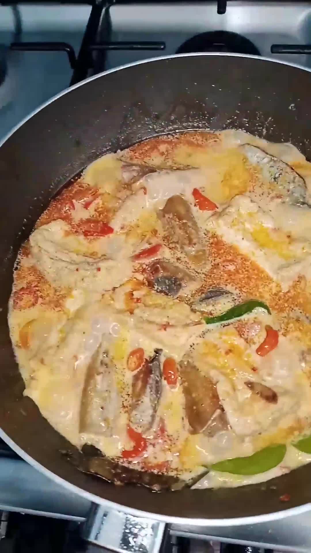 Foto langkah ke 3 dari resep Mangut Ikan Manyung Asap Resep Ibu.