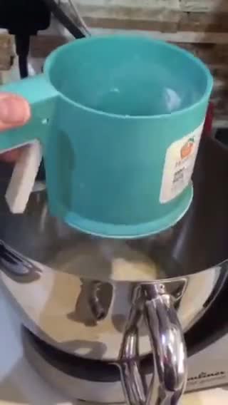 عکس مرحله 2 از دستور نان برگر عالی 🍔 نرم مثل پنبه