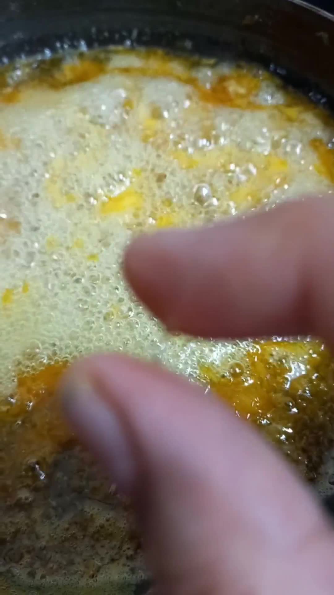 संतरा {ऑरेंज} बर्फी (Orange Burfi recipe in hindi) रेसिपी चरण 3 फोटो