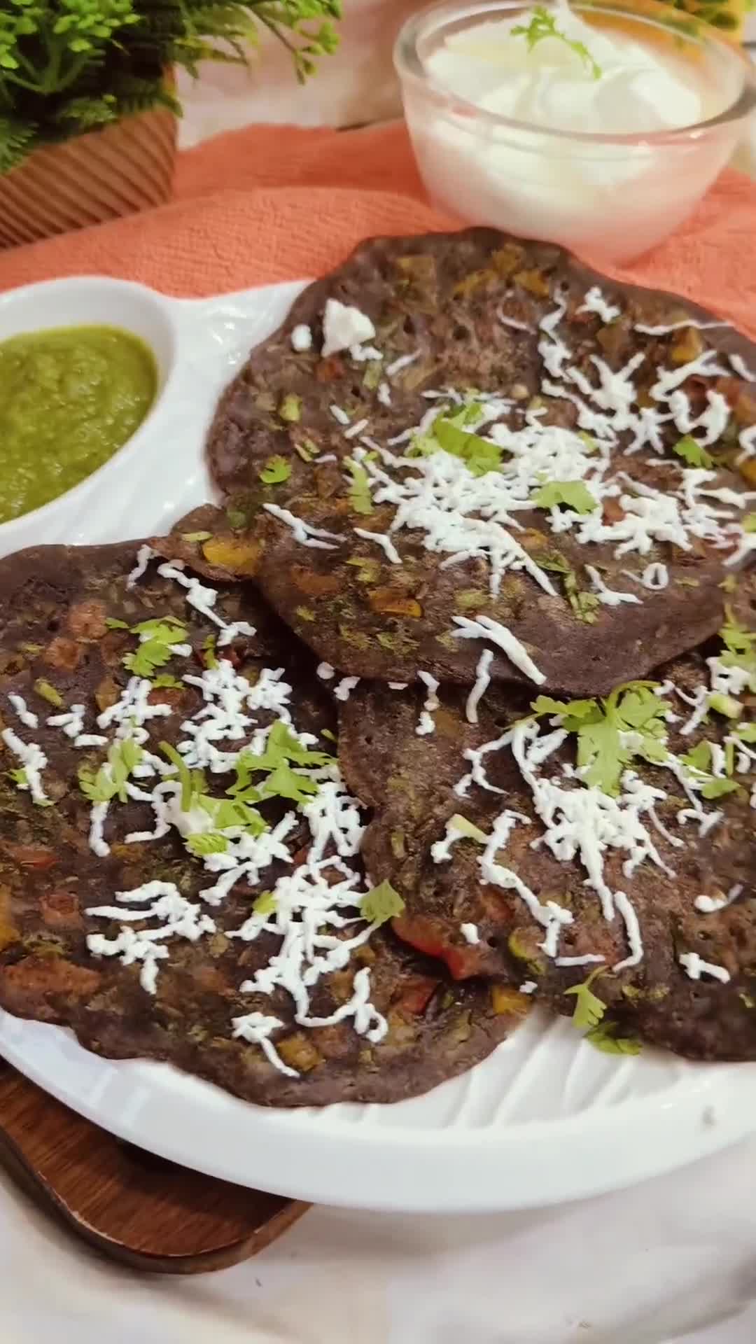 रागी उत्तपम (raagi uttpam recipe in Hindi) रेसिपी चरण 3 फोटो