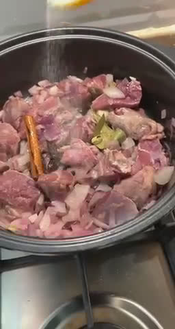صورة لخطوة 3 من وصفة كبسة اوصال اللحم